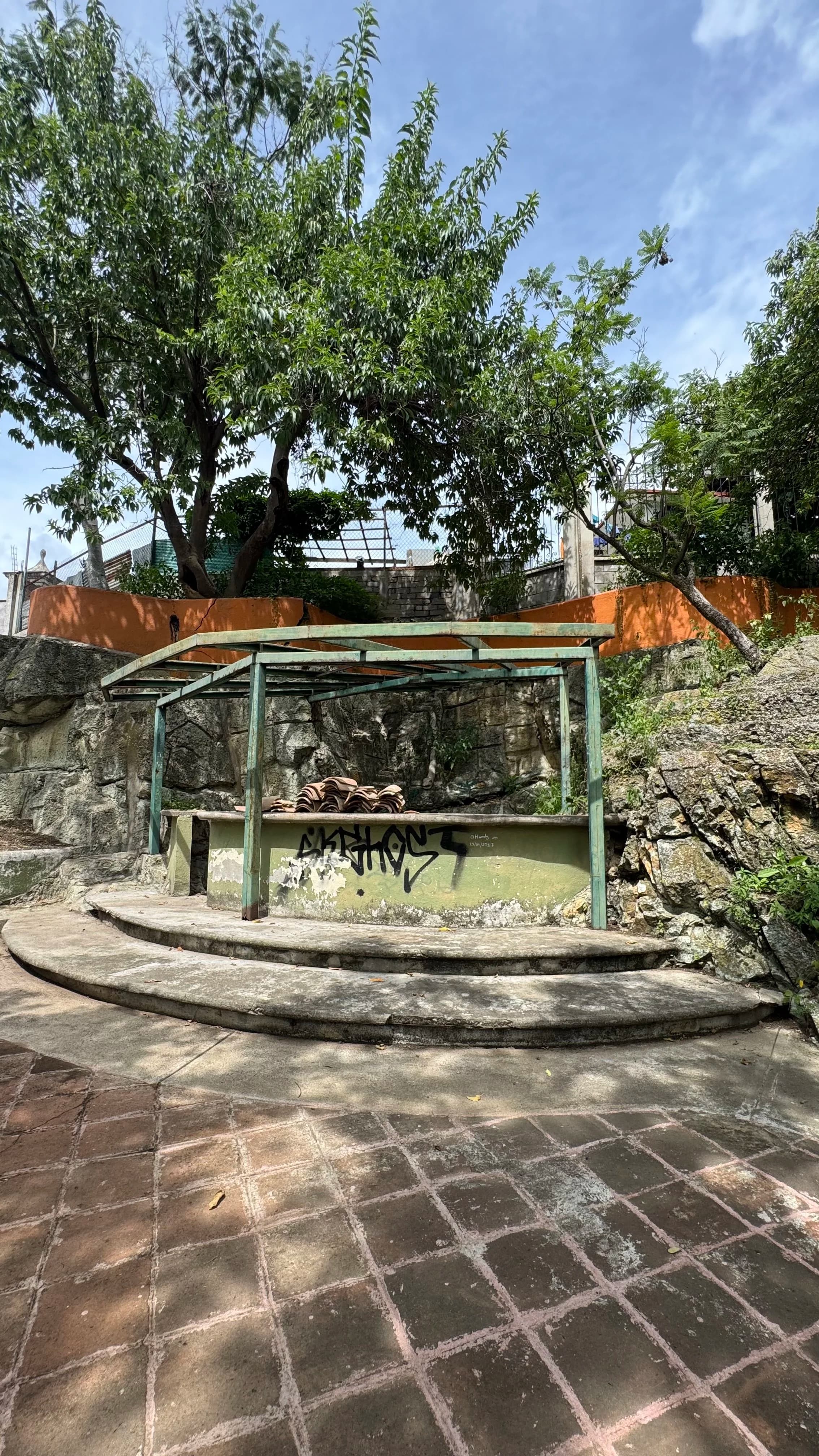 Increíble Inmueble en Renta en Ciudad de las Canteras – Junto al Archivo General de Oaxaca — local en renta en Oaxaca